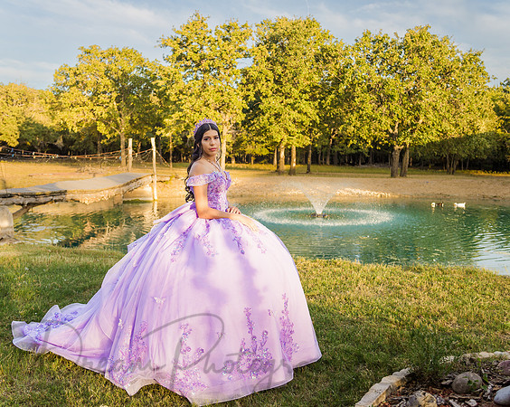 Esmeralda Bustillos Quinceanera-23