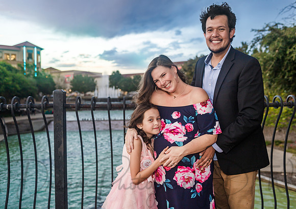 Aja Ruiz Family Maternity-21