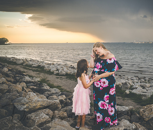 Aja Ruiz Family Maternity-9