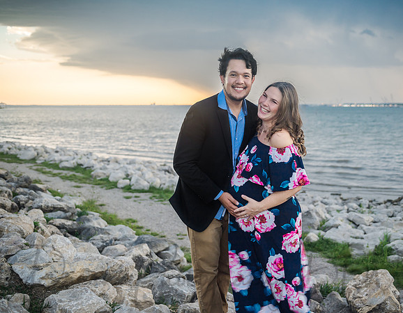 Aja Ruiz Family Maternity-13
