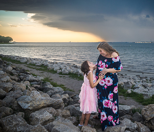 Aja Ruiz Family Maternity-11