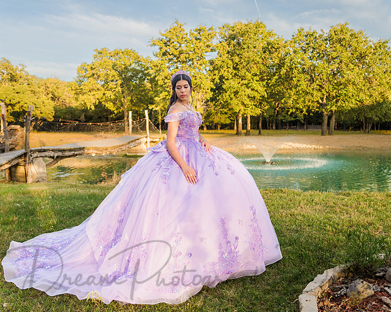 Esmeralda Bustillos Quinceanera-24