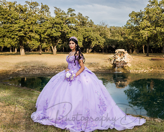 Esmeralda Bustillos Quinceanera-2
