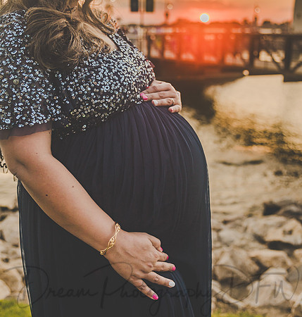 Simrat Bahita Family Maternity-30