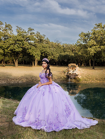 Esmeralda Bustillos Quinceanera-8