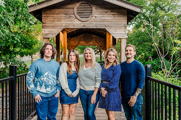 Brittany Bolcik & Family-4