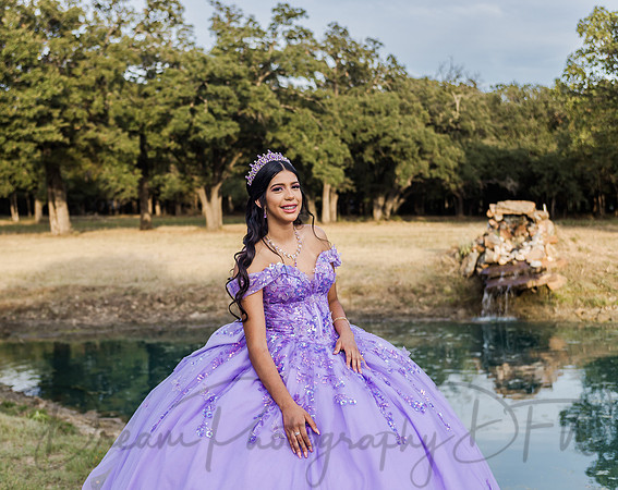 Esmeralda Bustillos Quinceanera-14