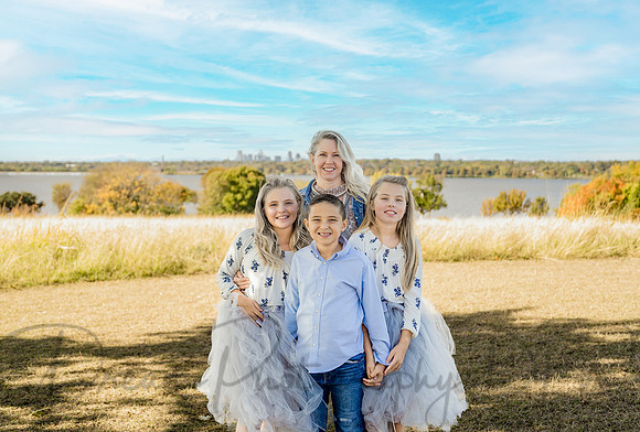Beth Cuevas & Family-2